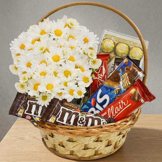 Cesta de Chocolate com Flores